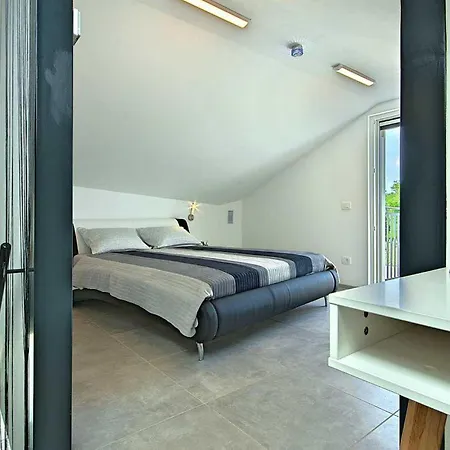 Holiday home Crystallina