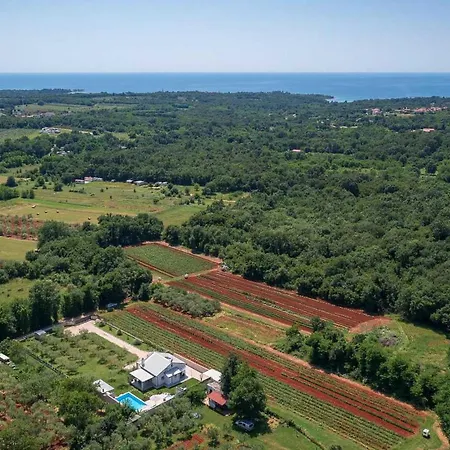 Holiday home Crystallina *